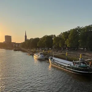Kuestenmotorschiff Aventura Bremen